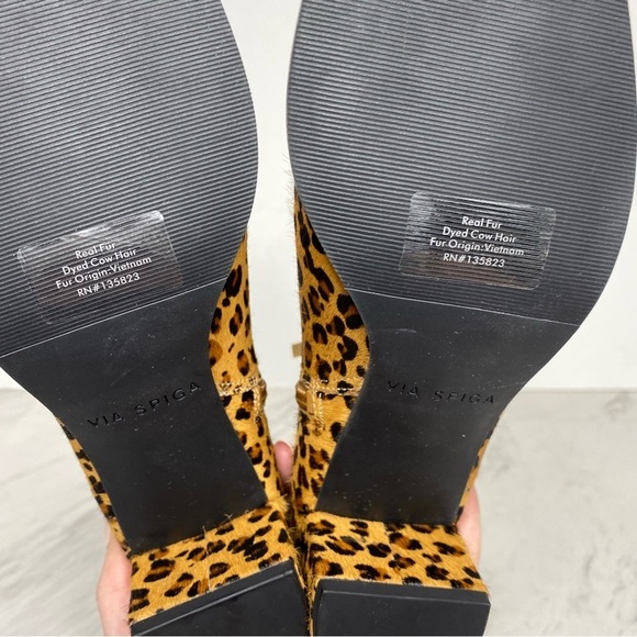 New! Via Spiga Vinson Cheetah Print Cow Fur Bootie 6M - Picture 12 of 15